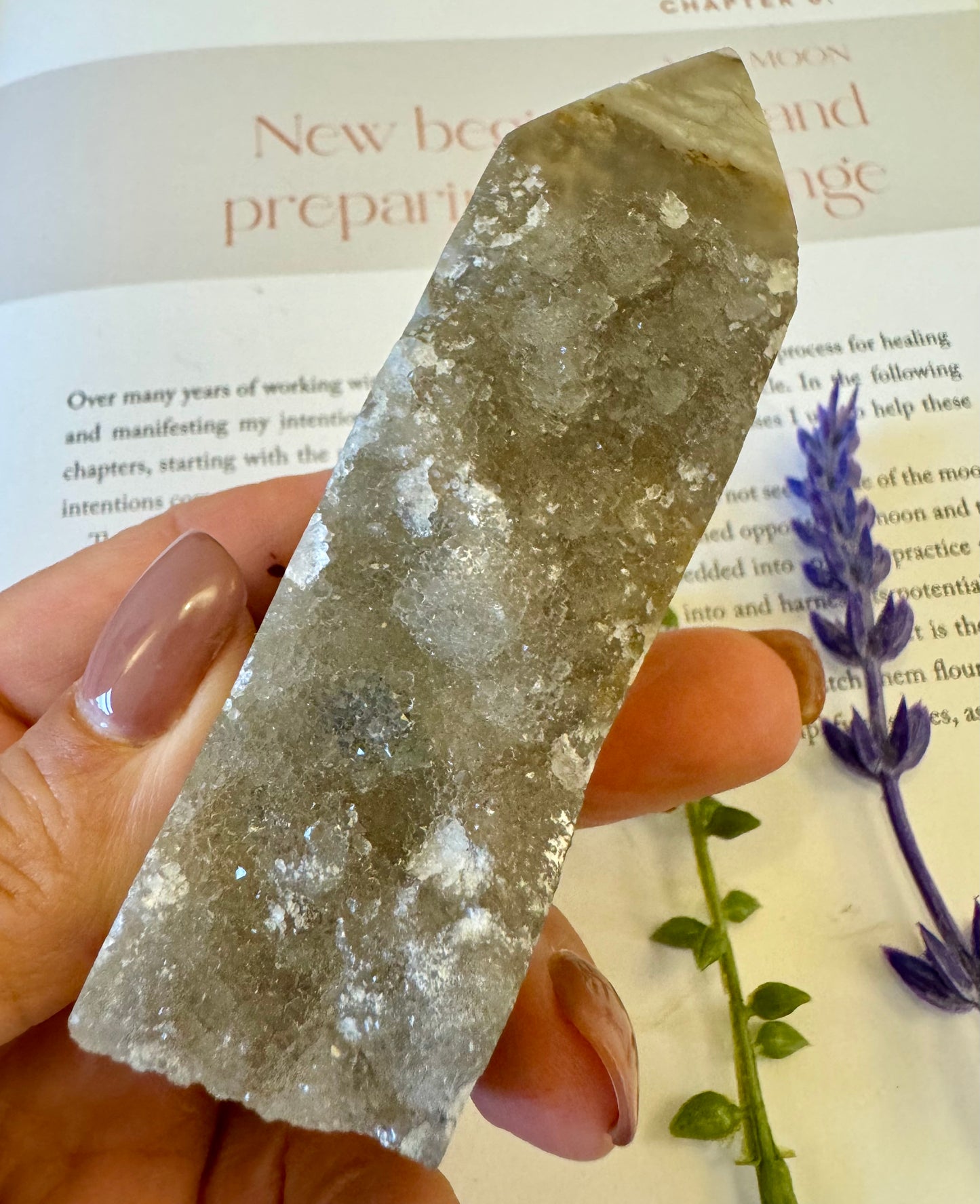 White Sphalerite Druzy Point 1