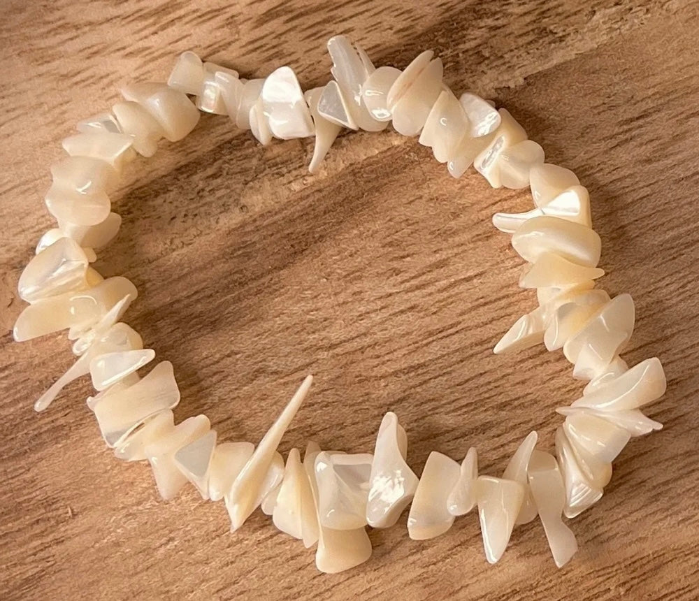 Mother Of Pearl Chip Bracelet